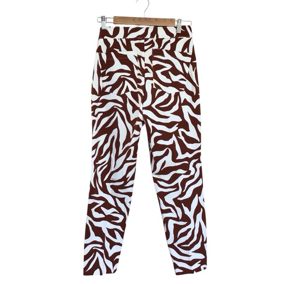 Spanx On-the-Go Printed Ankle Slim Straight Pant Clay Zebra Stripe Size Medium - Picture 6 of 12